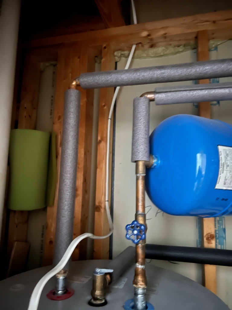 纽约家庭装修 · 餐馆装修 联系恩典装修陈师傅 - 现场定制橱柜｜木工瓦工一体｜厨房浴室翻新 photo 5