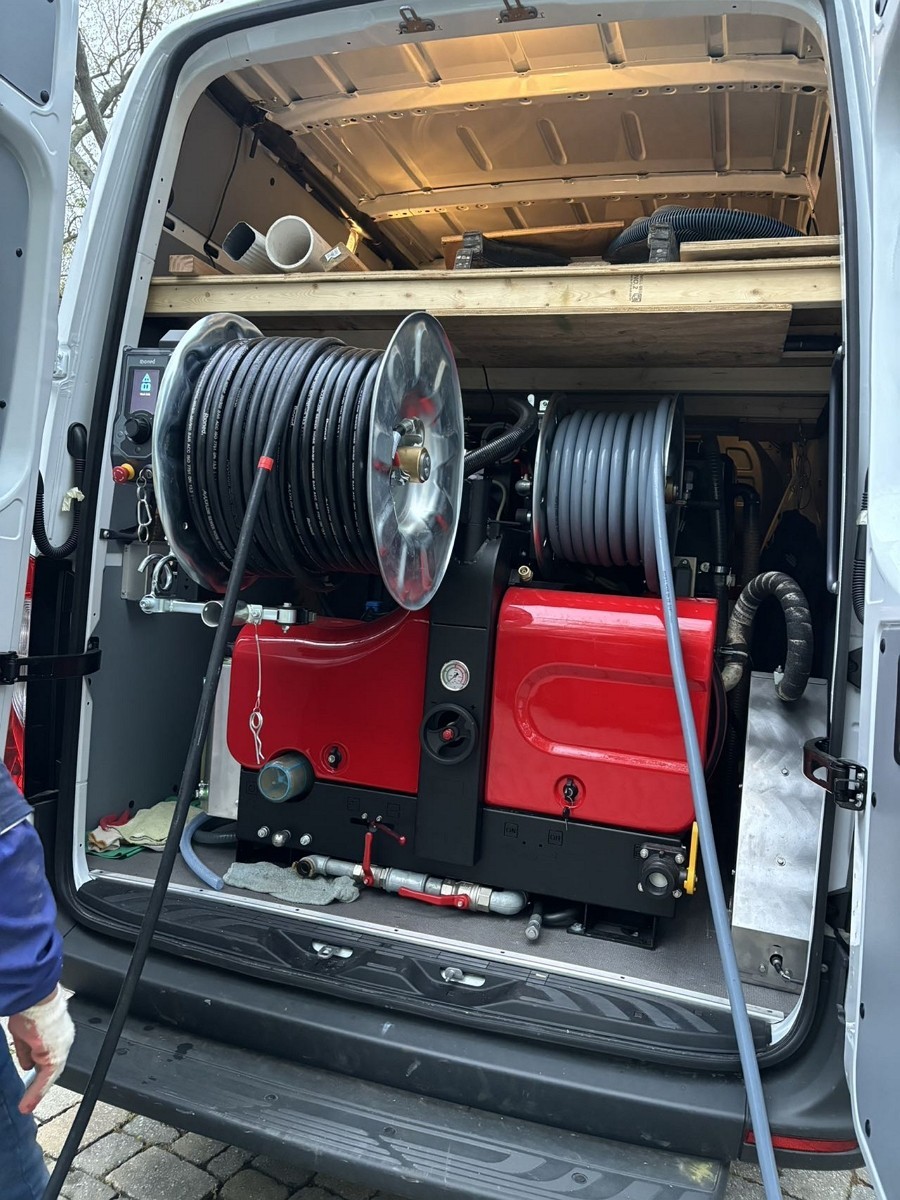 水管堵塞推荐讯达通渠公司为家庭餐馆专业通下水管 photo 4