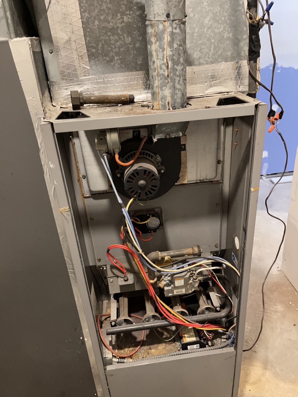 水电冷暖维修,暖气炉维修,热水炉安装,安装维修厨房抽油烟机 photo 5