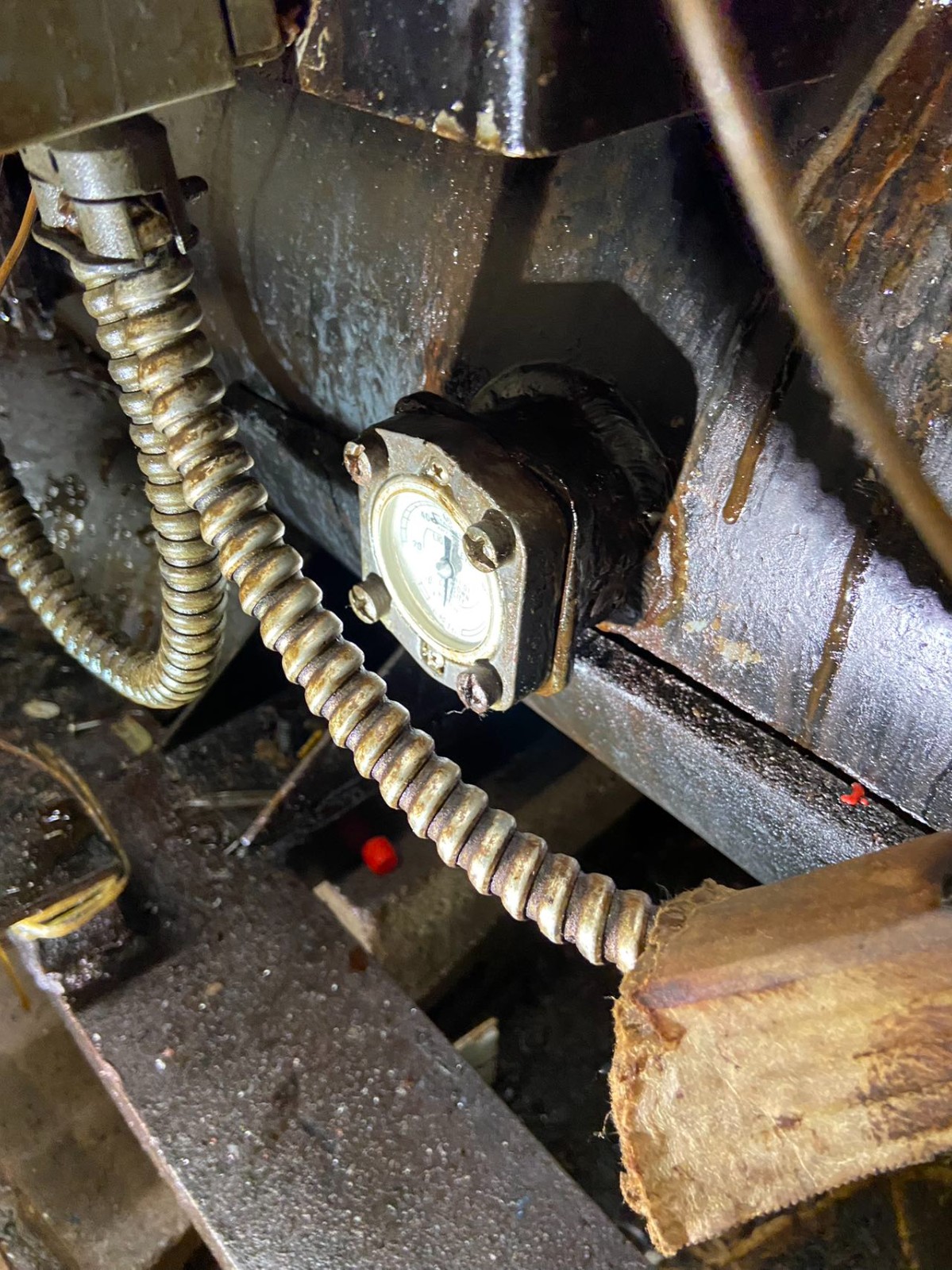 专业维修冷暖空调、制冰机、冰箱，热水炉、电力系统 photo 5