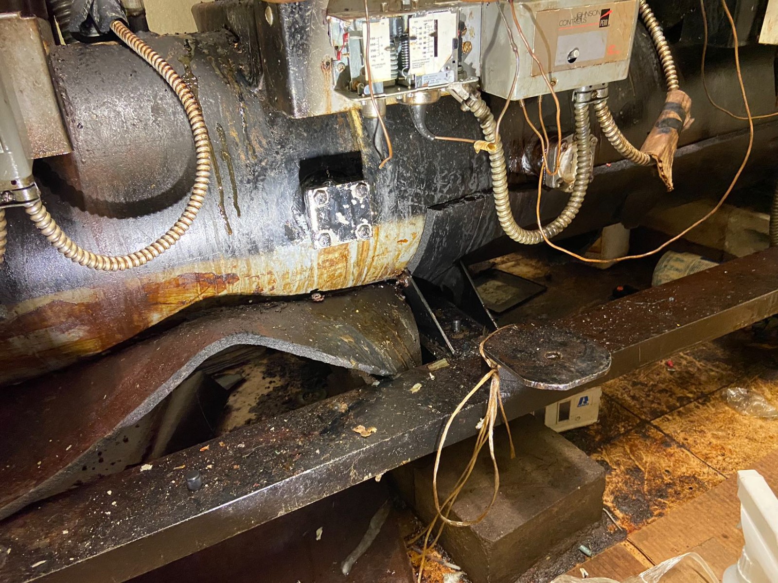 专业维修冷暖空调、制冰机、冰箱，热水炉、电力系统 photo 3