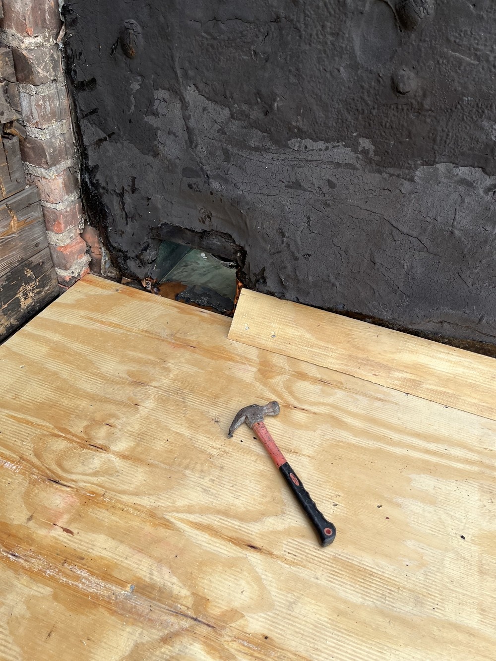 纽约精修屋顶公司 – 专精屋顶修漏雨 换新屋顶瓦片 屋顶翻新 清理水槽等各类问题 photo 2