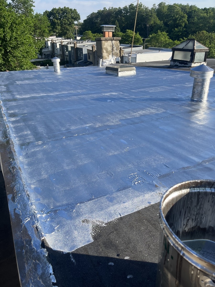 纽约精修屋顶公司 – 专精屋顶修漏雨 换新屋顶瓦片 屋顶翻新 清理水槽等各类问题 photo 1