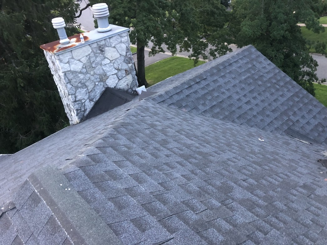 长岛屋顶公司维修屋顶瓦片 photo 3