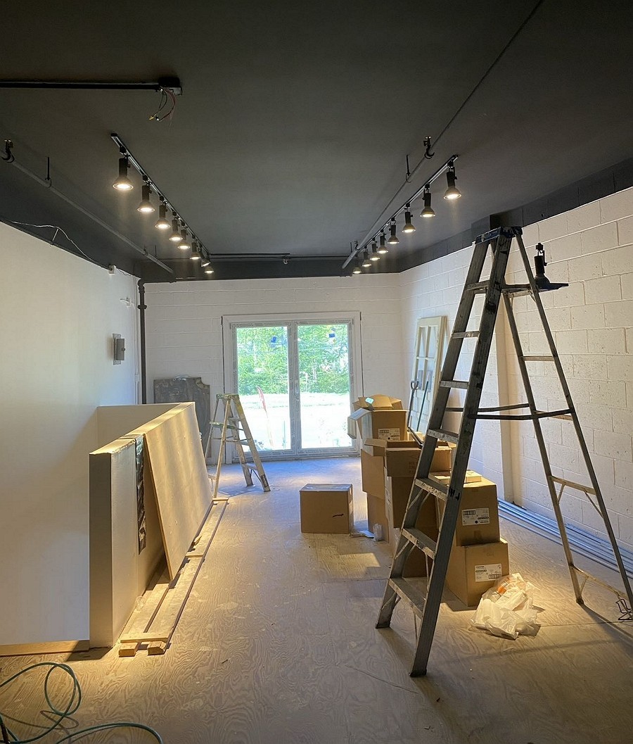 华人装修公司 安裝窗戶防風門 室内店鋪装修工程 厨房裝修 photo 6