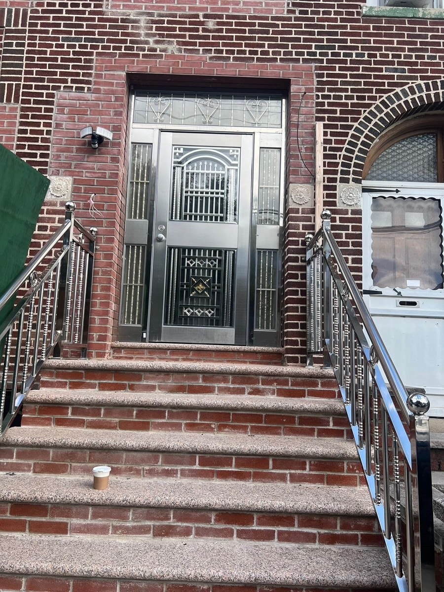 纽约布鲁克林门窗安装 photo 1