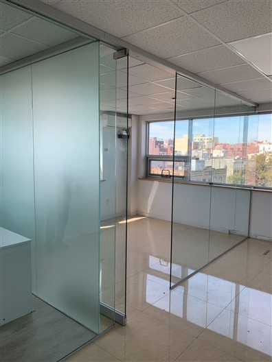 玻璃门窗安装 photo 6