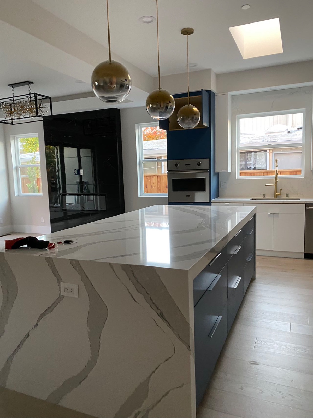 旧金山装修公司 专业装修师傅 厨房浴室翻新有多年经验 图片 1