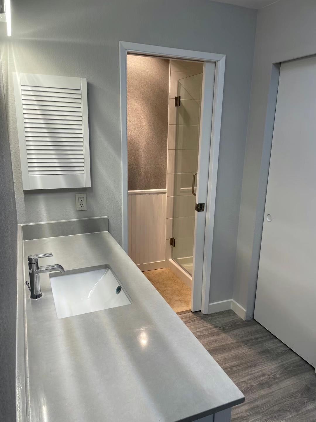 西雅图多年装修经验 有保险，诚实守信，易沟通。 西雅图装修公司-装修师傅 图片 1