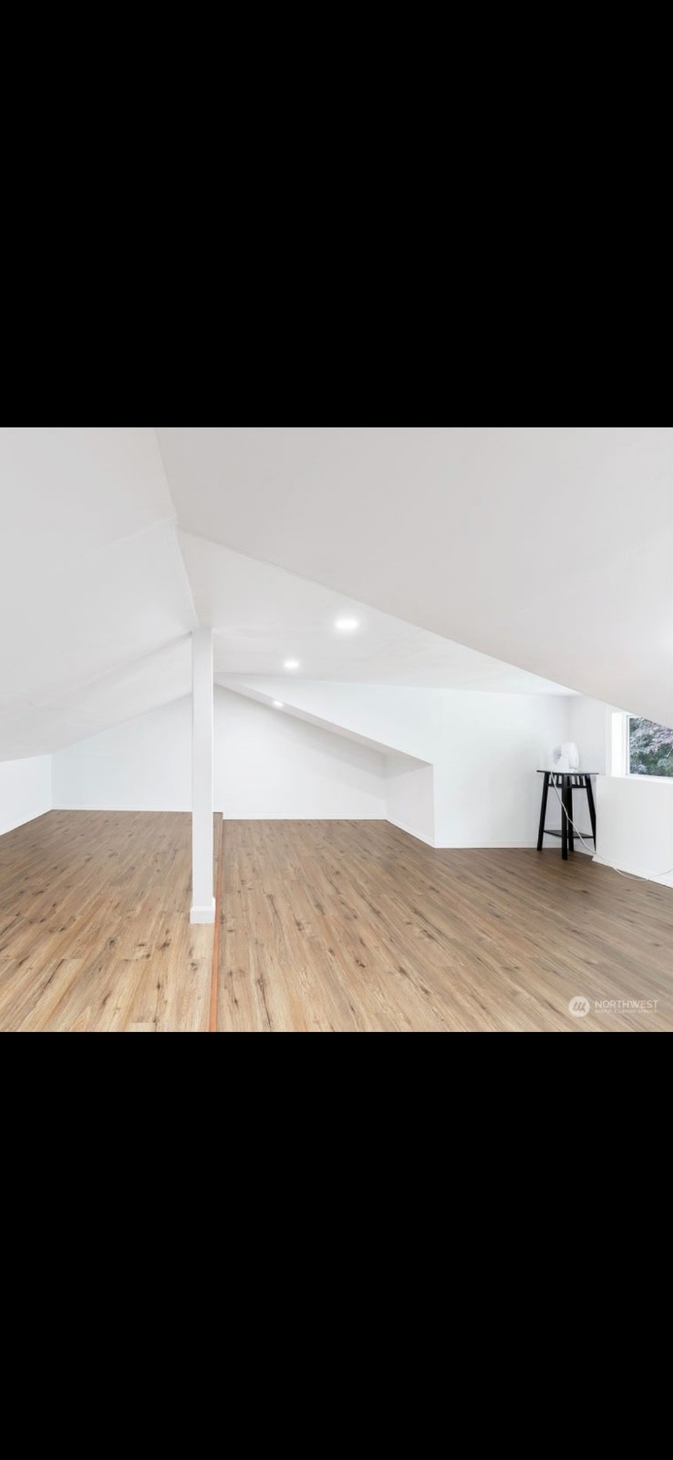 卖房前/入住前,整屋清洁/局部清洁。微修补touch up,屋顶/室内壁橱翻新,内外装修等等 photo 2