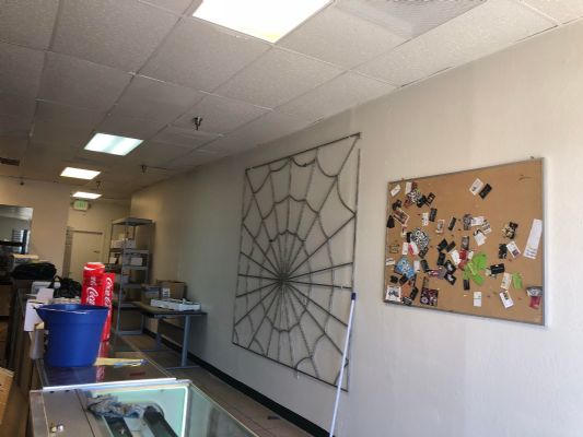 凤凰城店店内招聘销售员 图片 3