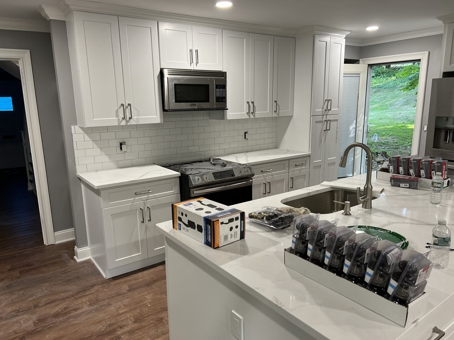 华人装修费城室内外装修-浴室厨房，瓷砖地板，批灰油漆，围栏庭院装修，屋顶维修，价格合理 [装修装潢] 图片 2