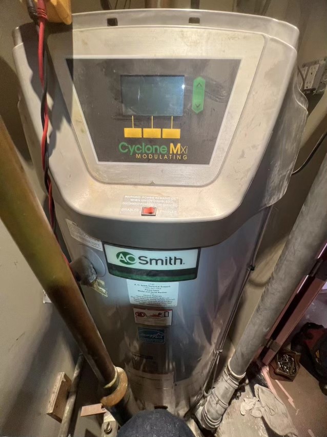 华雄冷暖公司专营住家和商业的冷暖水电维修/安装, 空调系统维修，精通暖气炉和热水炉，免费估价 photo 4