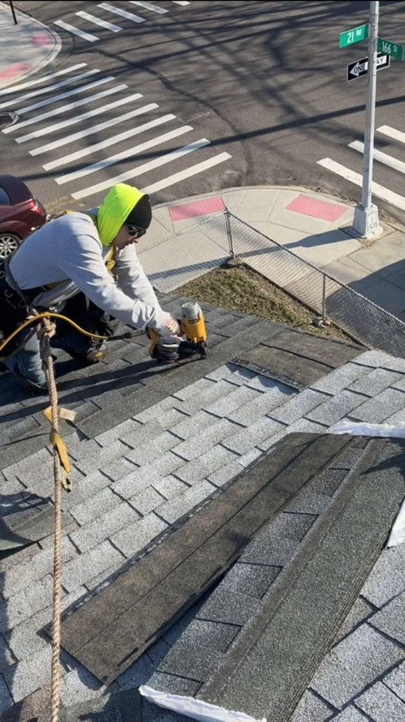 华新屋顶公司承接各类屋顶维修，屋顶翻新，沥青瓦，石板瓦等屋顶维修，斜顶平顶专业防水处理 图片 6