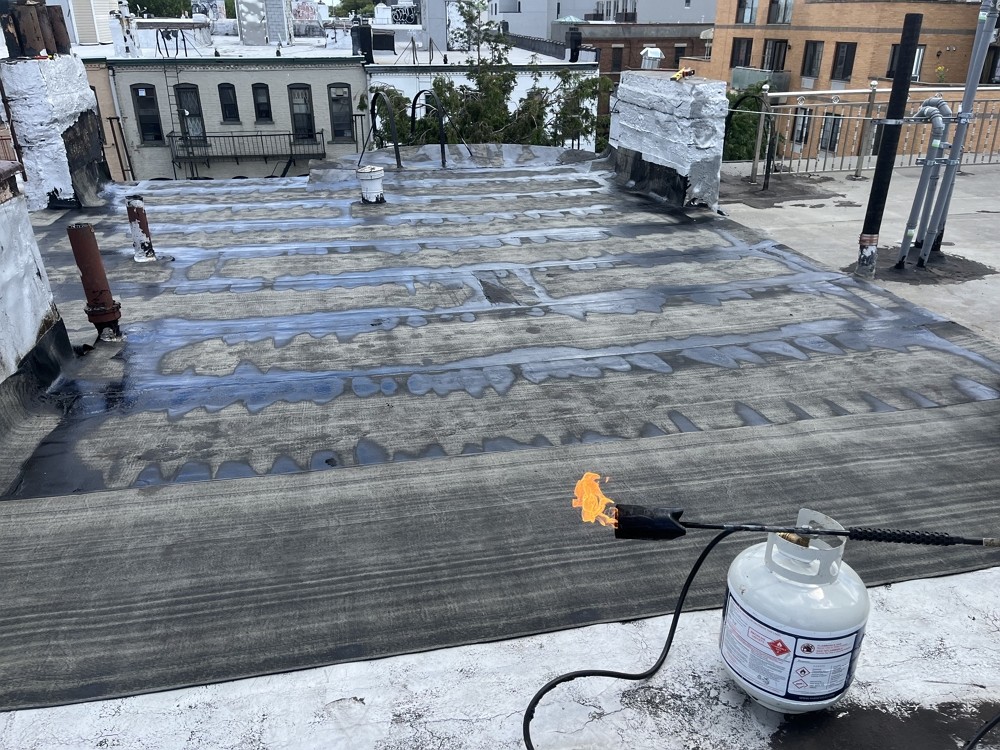 百安居屋顶工程公司 专业屋顶维修,屋顶翻新,急修屋顶漏水,屋顶防水,更换屋顶瓦片,服务优秀,价格合理 photo 6