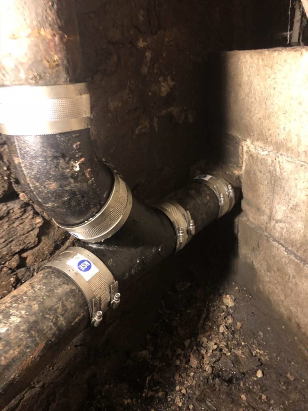 华盛通管公司 爱迪生通下水管堵塞,通排水管,高压清洗管道树根油污等杂物,安装热水炉水泵 隔油箱 photo 4