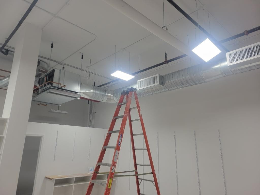 冷暖安装,维修,中央空调,分体空调,各种暖气炉,壁挂炉,热水炉,菜箱冻库码柜,住家商用 图片 6