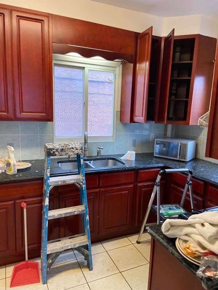 诚美建筑装潢公司,专业安装门窗,安装保温窗户 换新窗户 photo 2