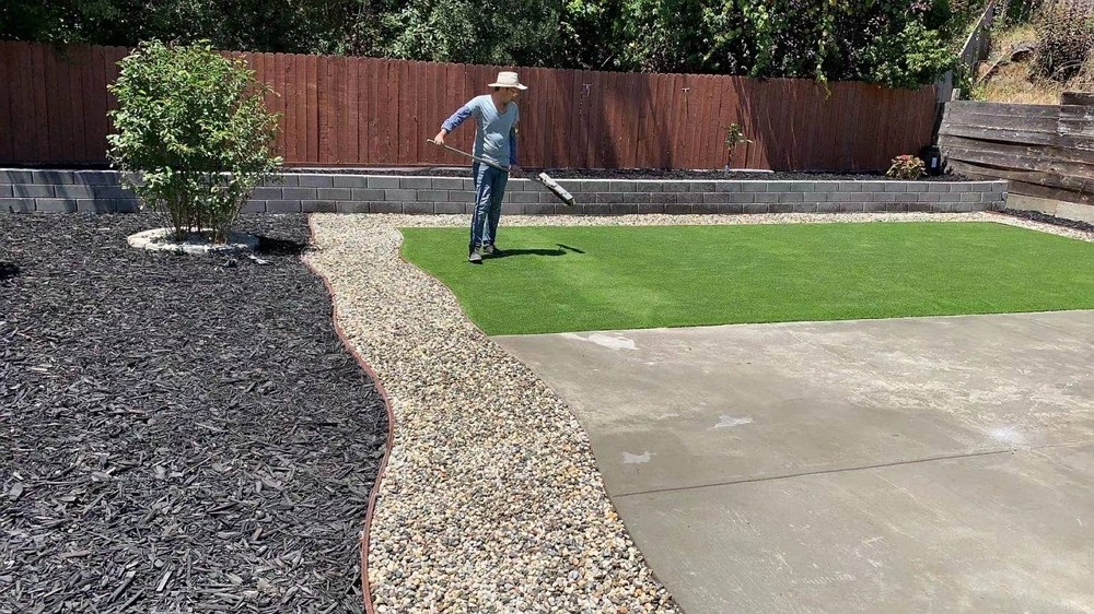 旧金山圣何塞徐记水泥 华人装修师傅 庭院改造 庭院围墙围栏 挡土墙 水泥车道 铺石砖石子 造草坪 免费上门估价 图片 7