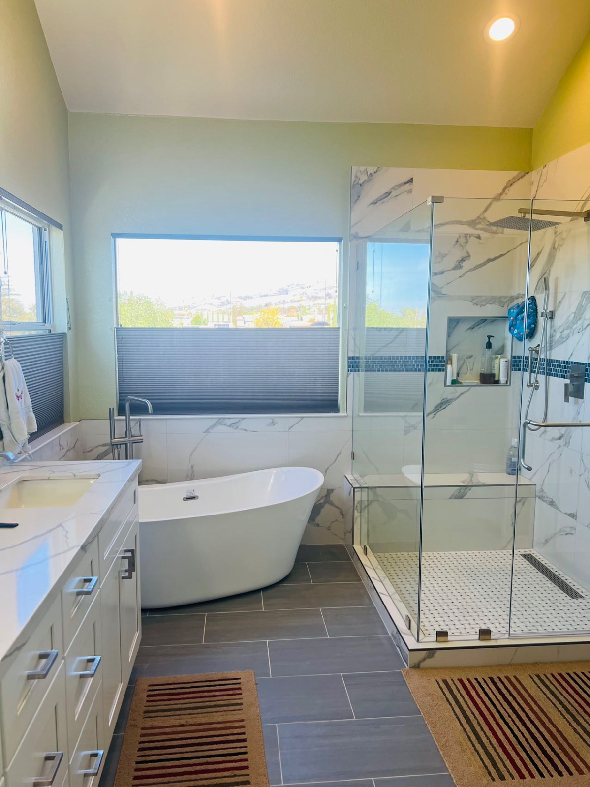 銘翔建筑 旧金山南湾装修师傅  专业地板 厨卫翻新 室内外油漆  换门换窗（用心对待每一位客人） 图片 5