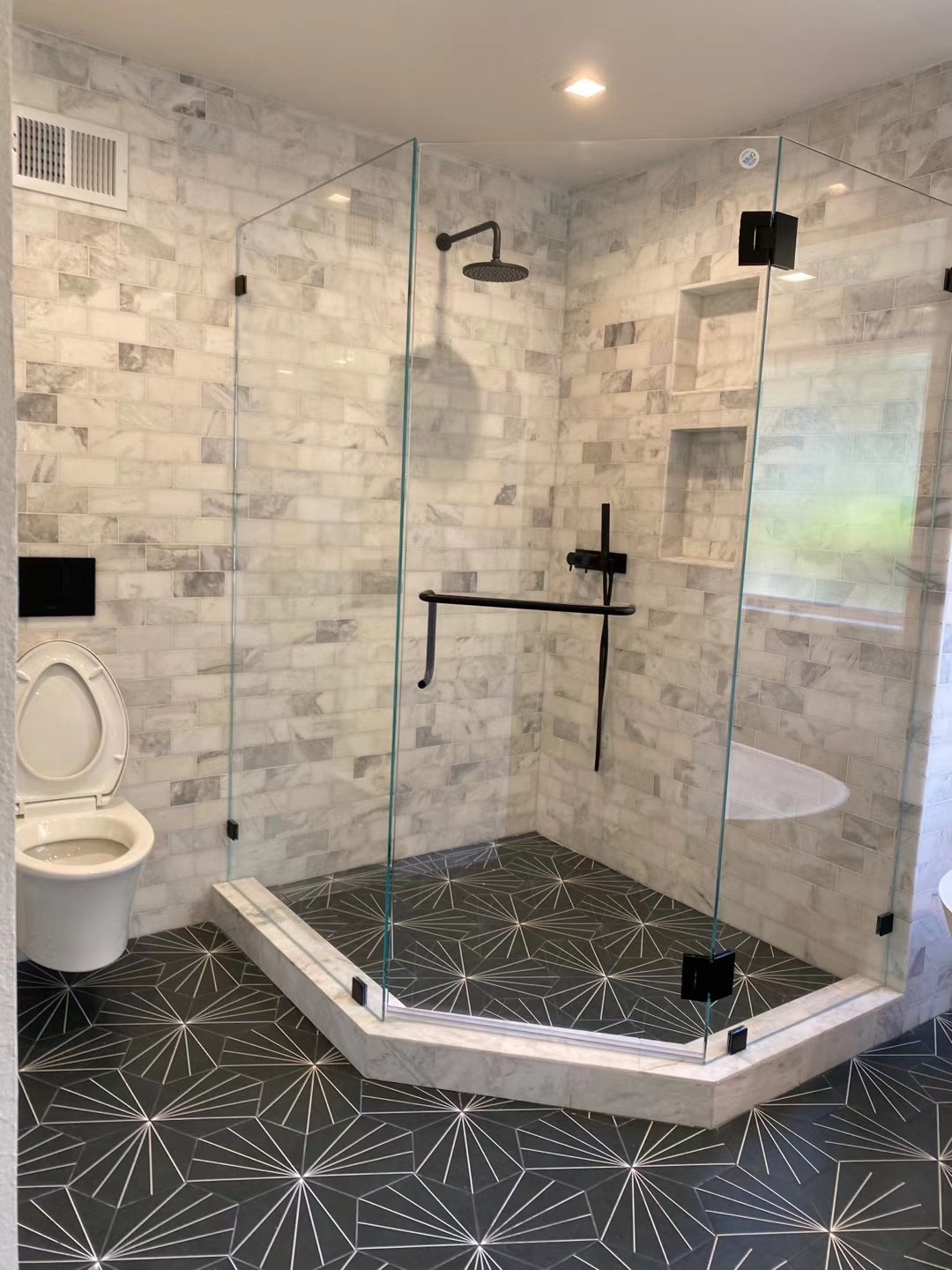 承接大小装修项目 免费估价 图片 3