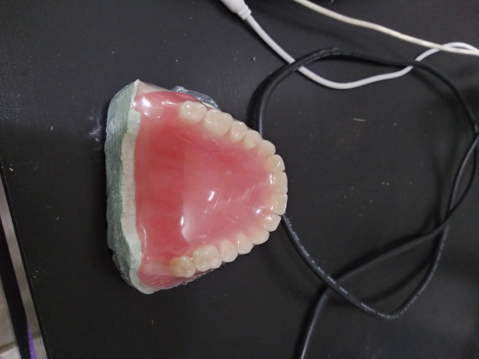 免费为广大客户提供上门检查有关牙齿问题服务。 photo 1