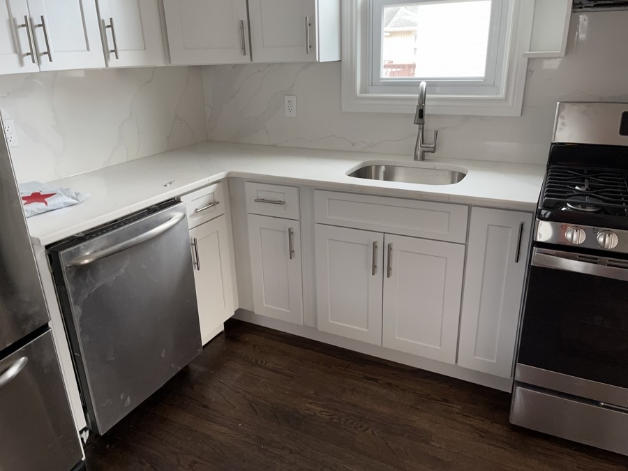 厨房浴室装修，专业铺瓷砖，地板翻新，隔间油漆，门窗安装，墙面整新 大修小补 photo 4