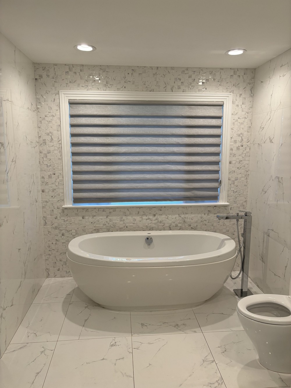 承接家庭住宅，商业店铺/餐馆装修，500万保险，开工纸资质，厨房浴室，土木水电，承接大小工程 photo 4