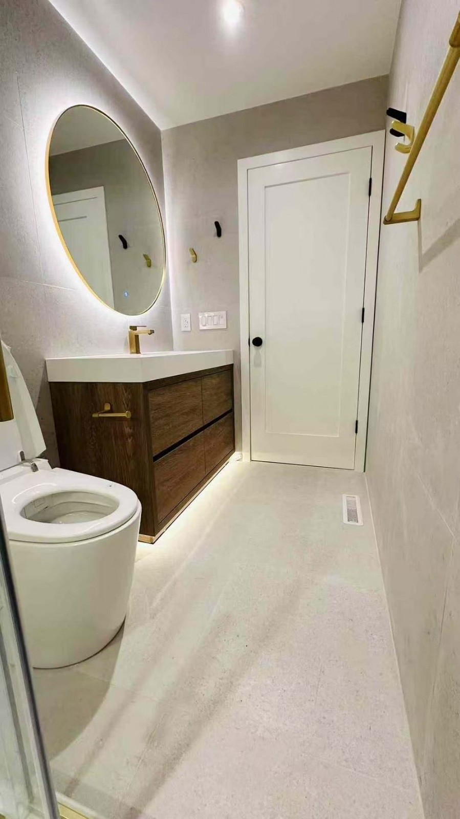 安装定制门窗 厨浴装修，橱柜地板，专业土木水电 批灰刷漆，装修墙面 photo 5