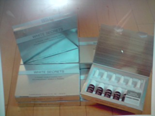 Sun, March 21, 2010 10:57:52 AM袁彌明極力推介美白產品janssen white secr 图片 4