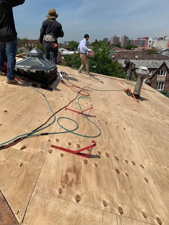 屋顶维修公司，瓦片更换，屋顶补漏，屋顶防水处理，外墙防水，清理水槽 photo 7