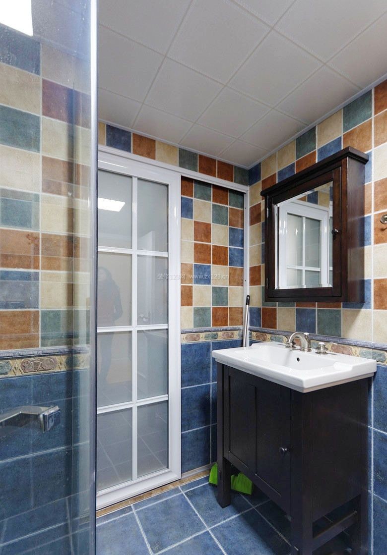 水泥车道和人行道,停车道扩大翻新,庭院花园,围栏搭建。承接大小装修项目。 photo 3