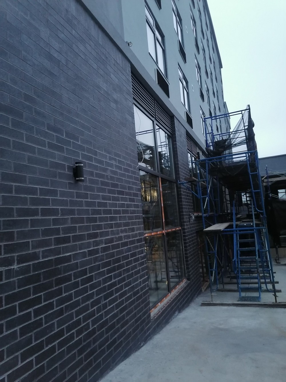 华人装修,承接浴卫装修,厨房装修,外墙车道走道台阶翻新等项目 photo 6