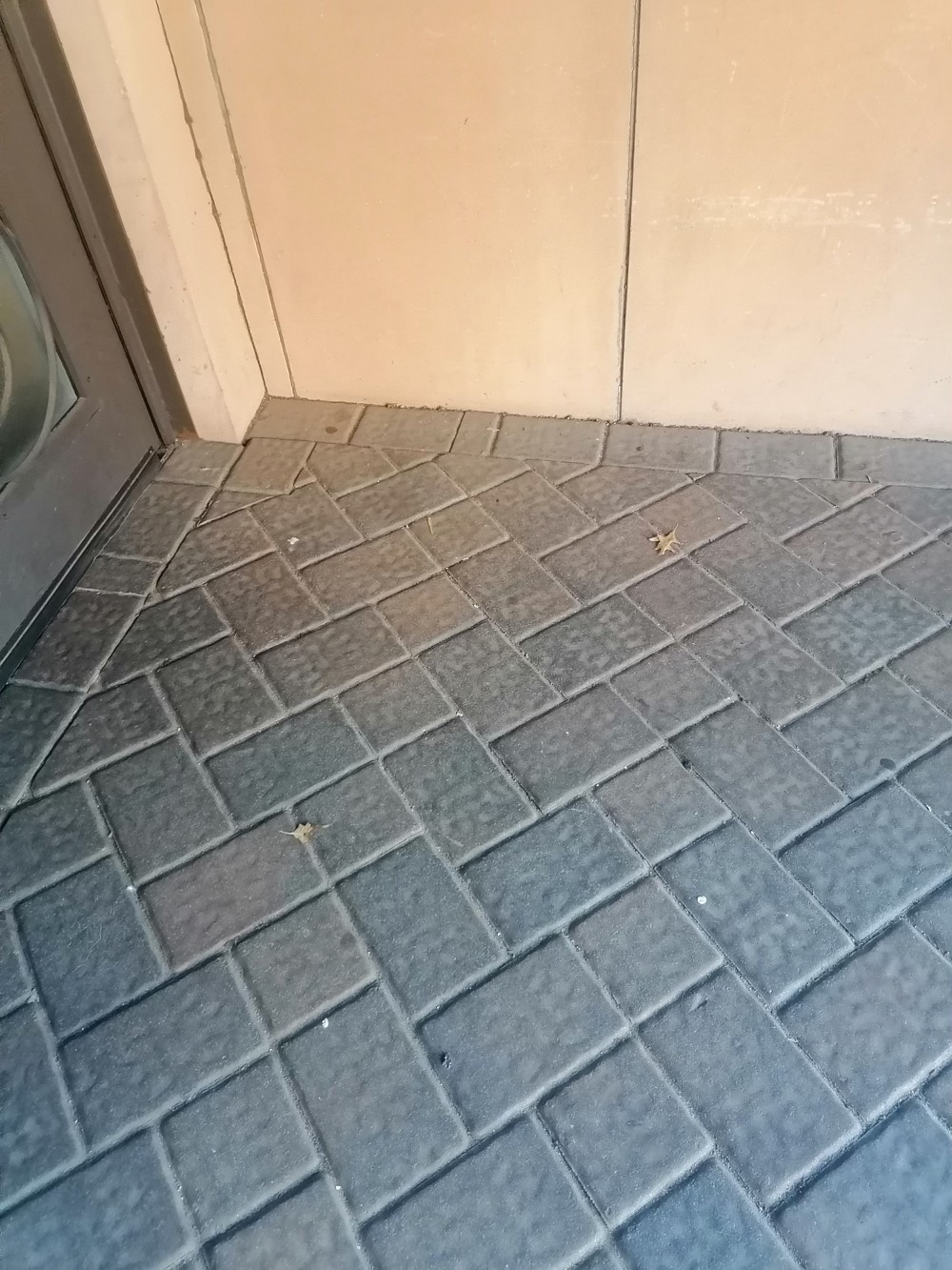 华人装修,承接浴卫装修,厨房装修,外墙车道走道台阶翻新等项目 photo 5