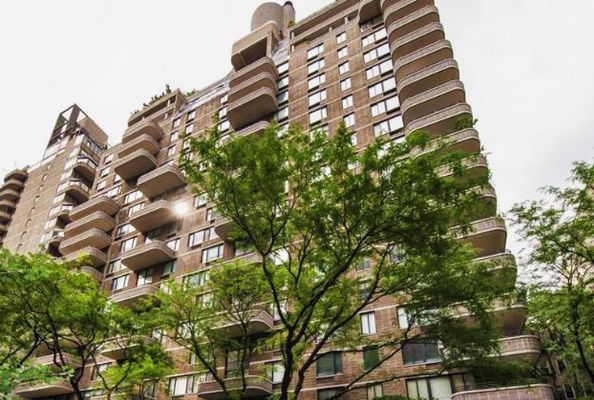 曼哈顿中城招聘通勤阿姨保姆可以住家,主要负责打扫和做饭 photo 2