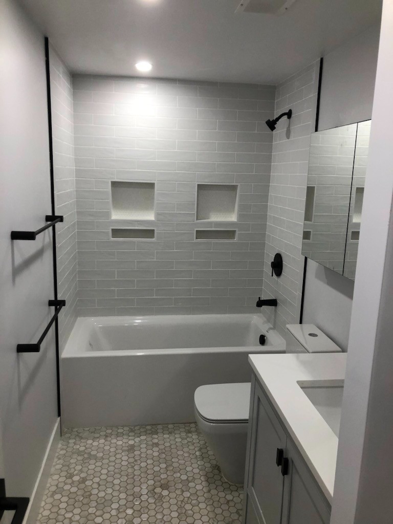 长岛装修公司承接房屋装修，多年施工经验，工艺精细，住宅装修改建，有保险，价格优惠，免费估价 photo 1