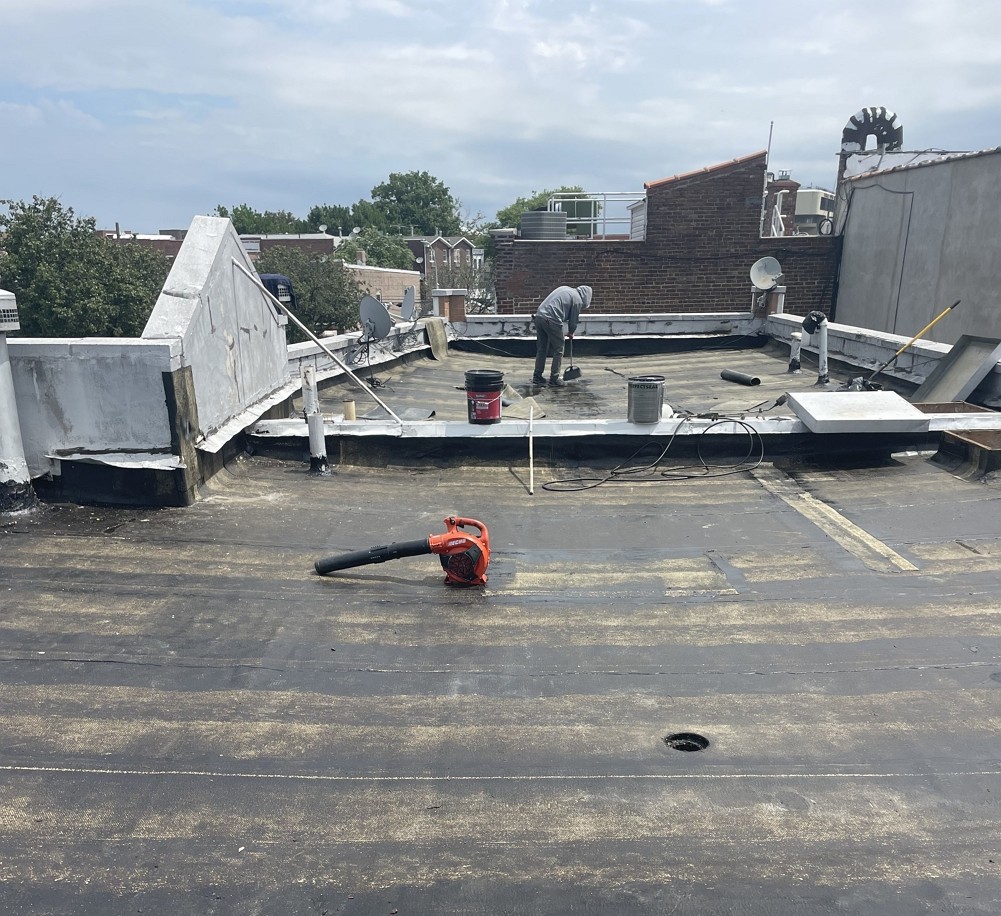 纽约屋顶公司， 专业屋顶维修，屋顶修漏，屋顶防水，屋顶瓦片翻新， photo 1