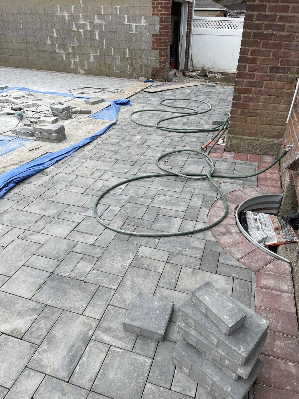 改建庭院围栏，庭院石台，水泥砌砖，庭外围栏，台阶走道，车道翻新 photo 2