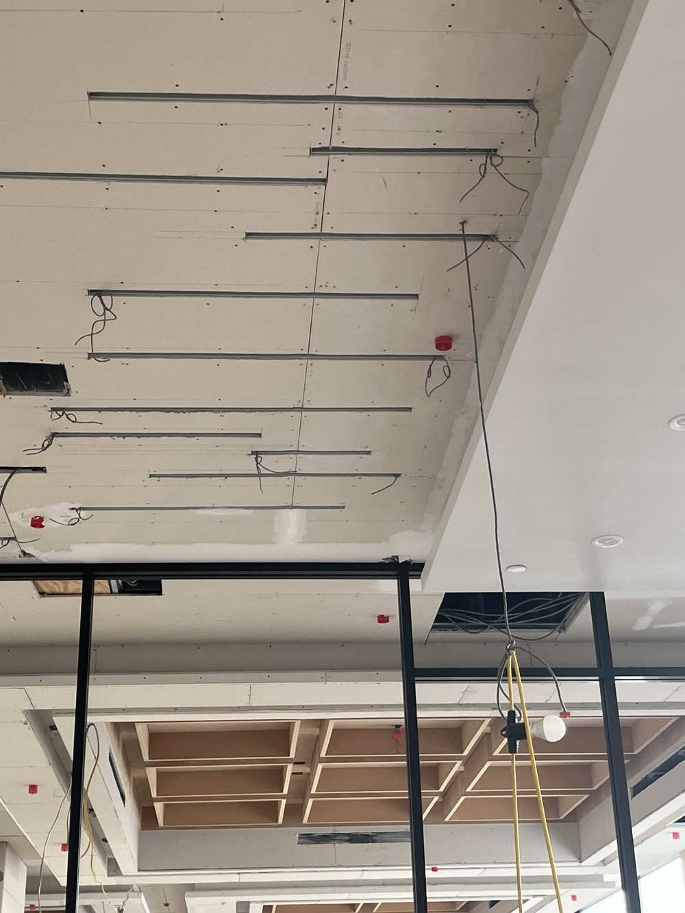 店铺装修，指甲店装修，蛋糕店装修，餐馆装修，超市装修，商业装修团队 photo 5