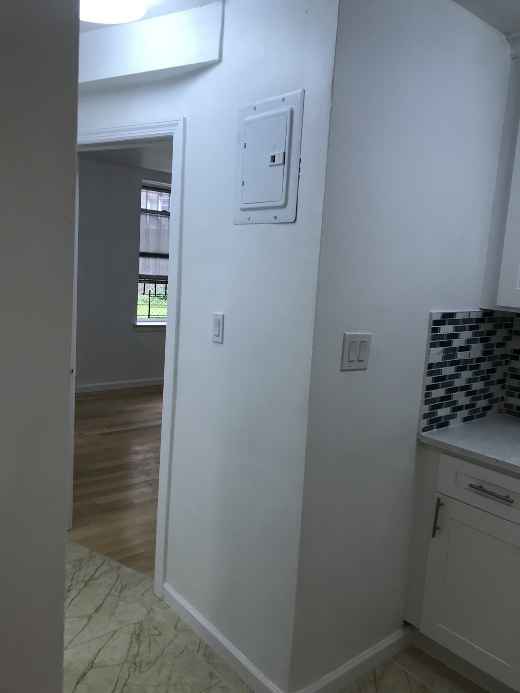 康州房屋装修，家庭住宅店面餐馆装修，厨房浴室，地板瓷砖门窗，木工水电水泥联系丽华装修公司 CT 图片 4