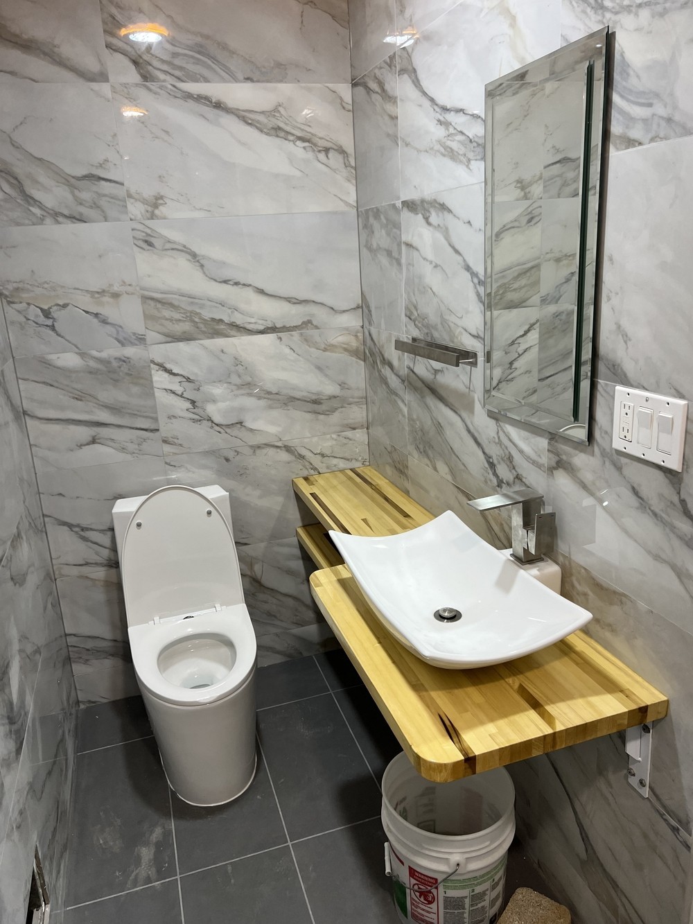 腾龙装修公司专业住宅公寓和店铺装修，加建改建，30年建筑装修经验，厨房浴卫，新建改建 图片 10