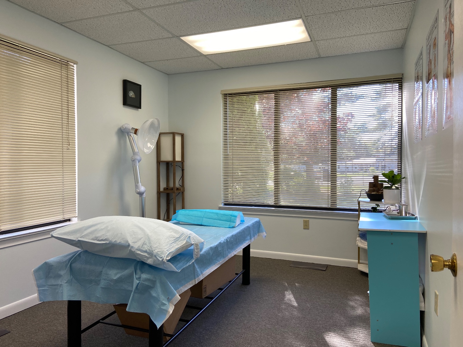 王氏针灸中心 传统的针灸治疗 CT 图片 9