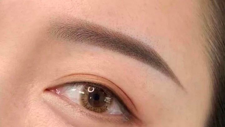 专业高端半永久纹眉 photo 3