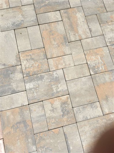 水泥车道 后院倒水泥 后院铺砖 厨房装修 图片 5