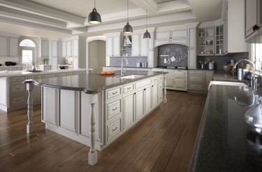 房屋装修，改建新建房屋，厨房浴室翻新找纽约皇家装修 photo 3