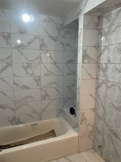 房屋装修，改建新建房屋，厨房浴室翻新找纽约皇家装修 photo 4