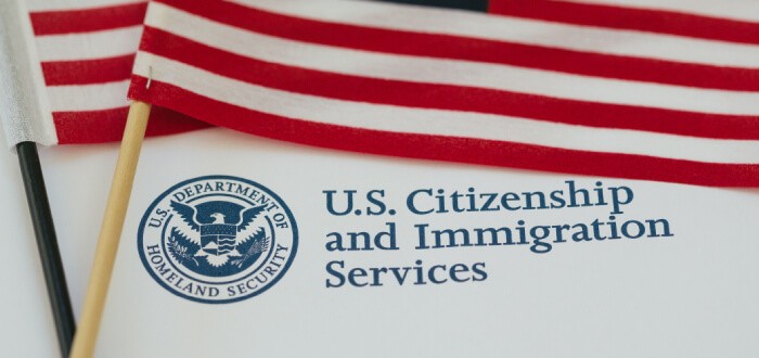 绿卡和移民合法身份申请顾问 photo 1