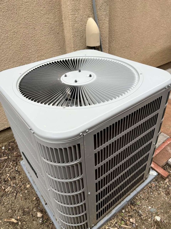 小牛冷暖空調維修 图片 8