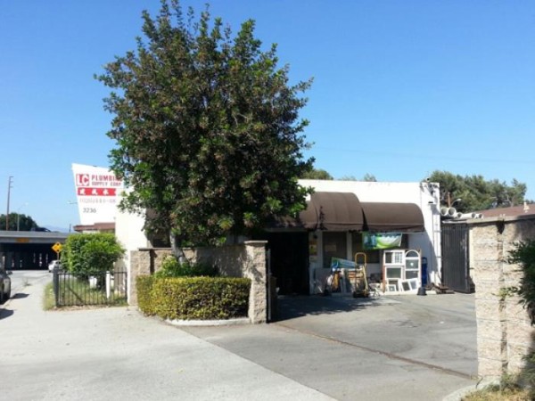 建成水電批發零售公司 图片 2