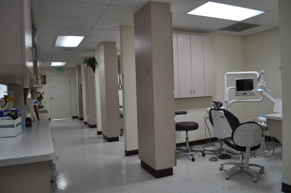 賀昌湘專科博士─美治牙周病植牙中心 图片 6